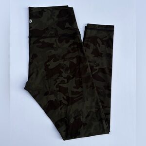 Women’s Lululemon Tights - Size 8